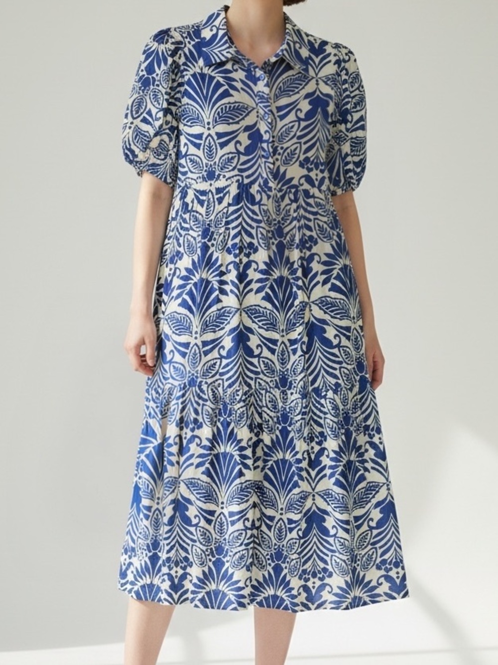 TCEC Blue and White Abstract Floral Print Midi Dress Size L